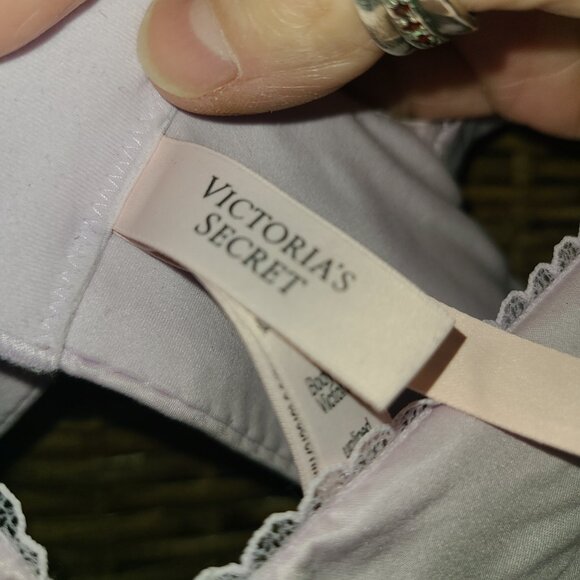 Victoria’s Secret 38DDD Bra Body By Victoria Lace Unlined Demi Underwire LT Pink - Picture 5 of 6